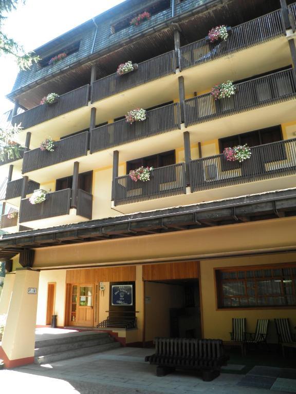R.T.A. Hotel Des Alpes 2 Madonna Kültér fotó
