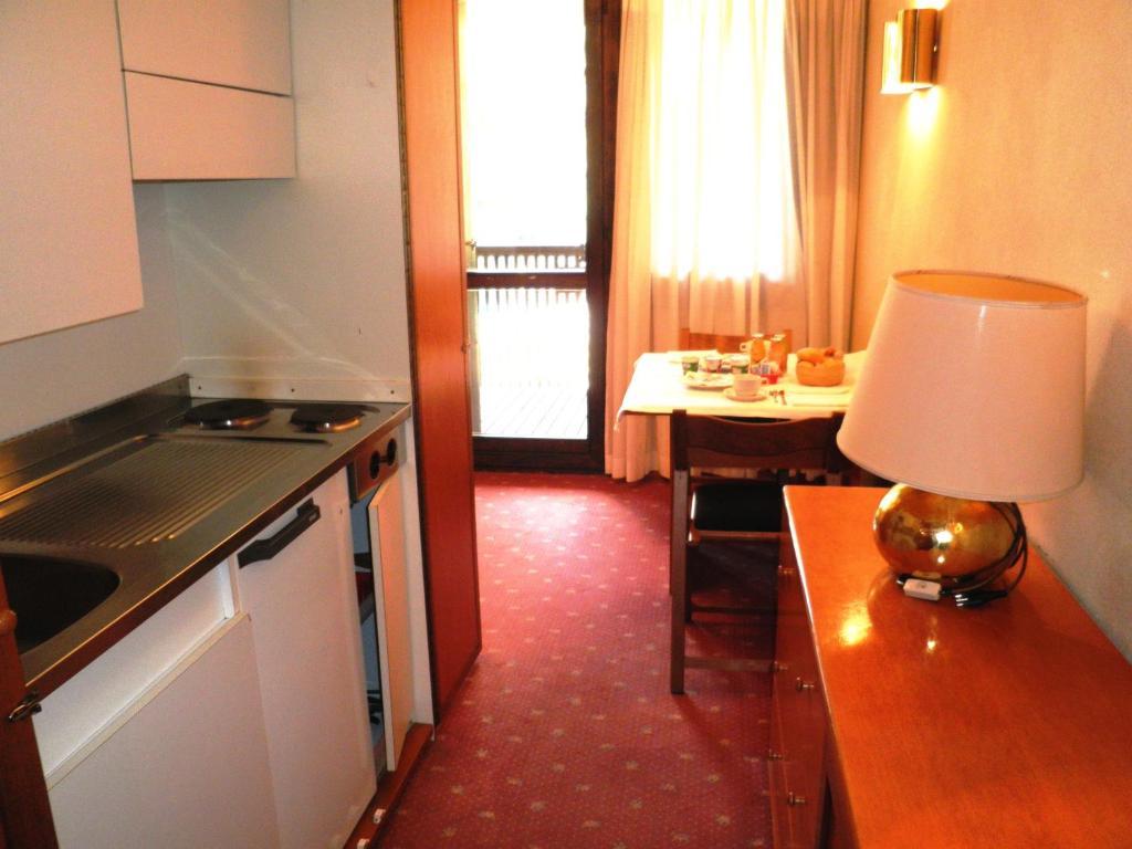 R.T.A. Hotel Des Alpes 2 Madonna Szoba fotó
